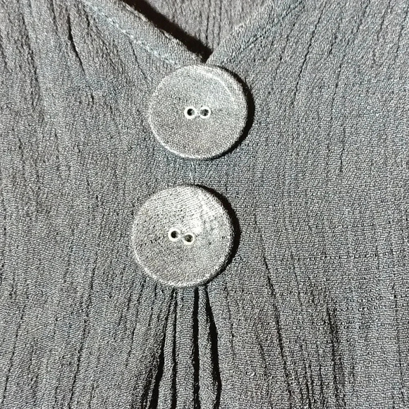 Linen blend Pretty Angel gauzy crinkly handkerchief hem -v-neck gray tank small - Picture 2 of 9